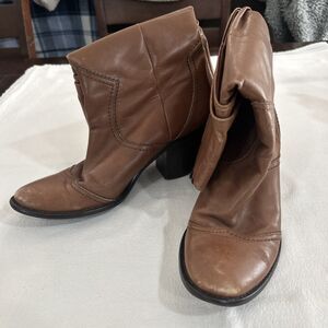 BCBG Generation Boots 8 1/2B Over Calf Pull On